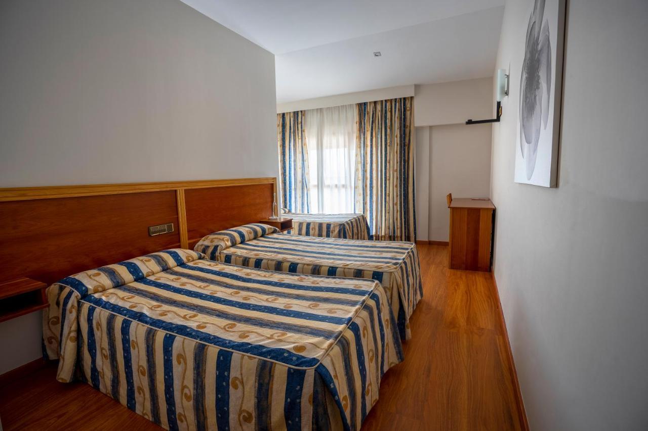 Hotel Los Barruecos By Croma Malpartida de Cáceres 외부 사진
