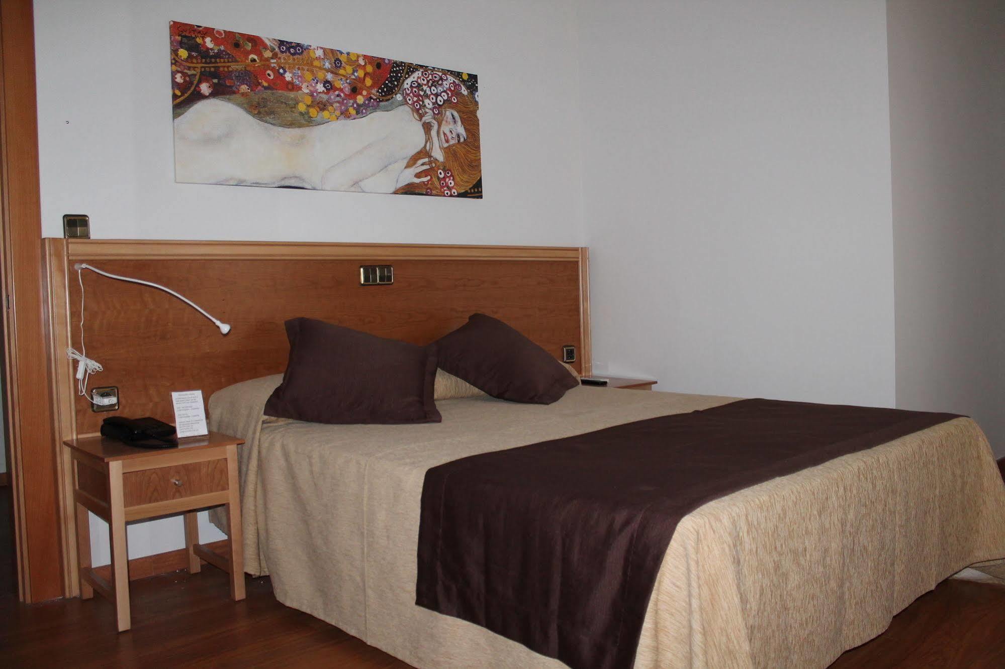 Hotel Los Barruecos By Croma Malpartida de Cáceres 외부 사진